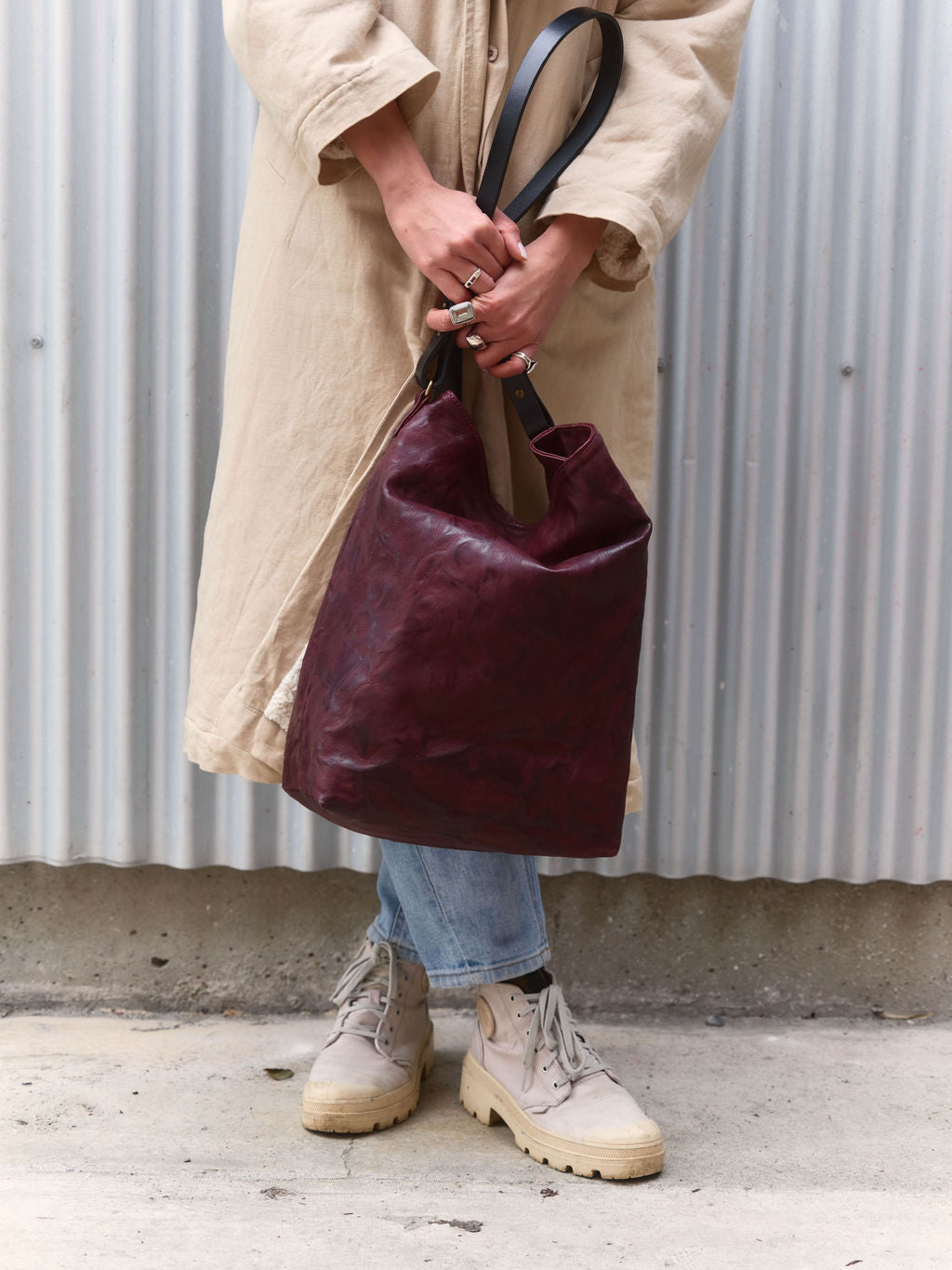 Utrecht - Dark Cherry Tote