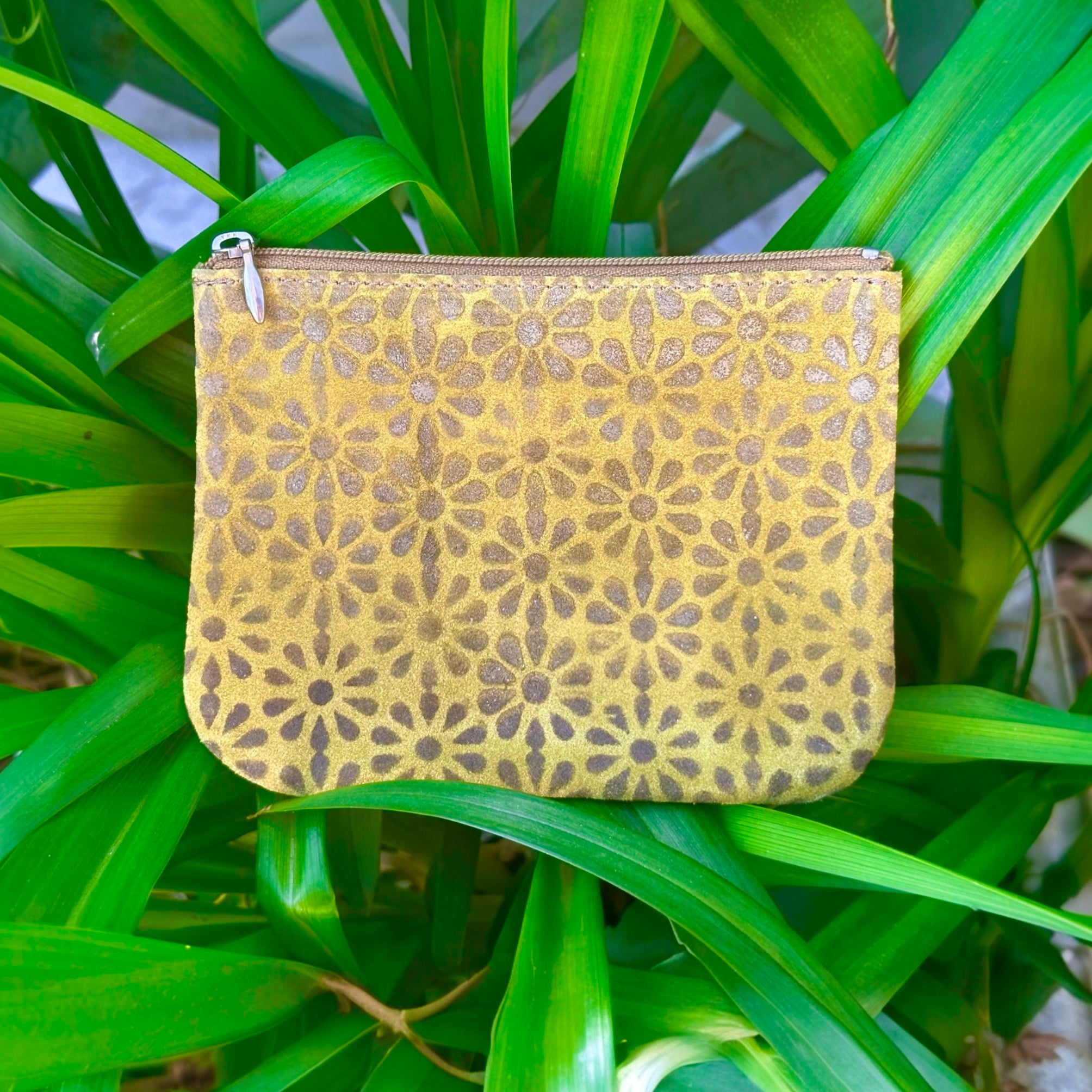 XL Zip Pouch - Suede with Handpainted Daisy Monogram