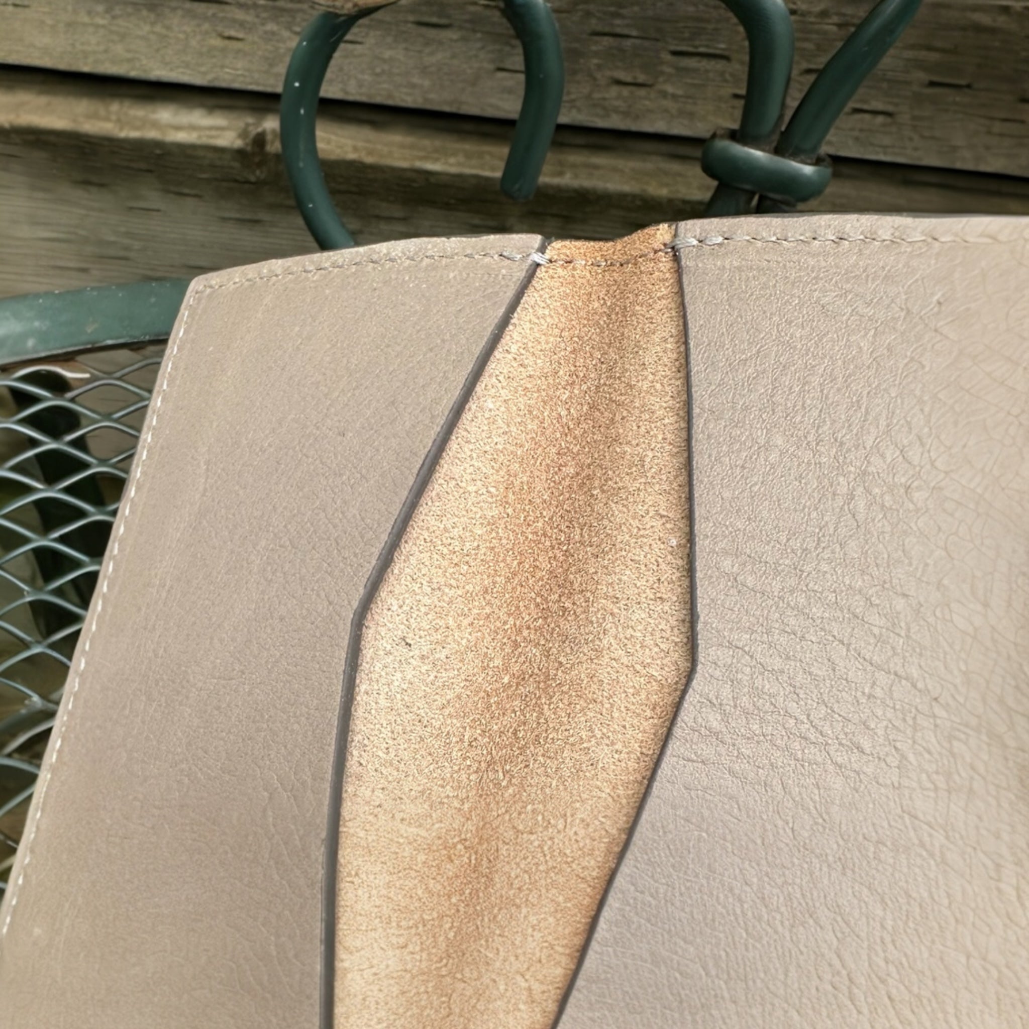 City Wallet -Putty